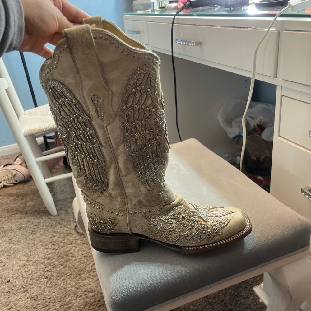Corral Beige Embroidered Cowboy Boots